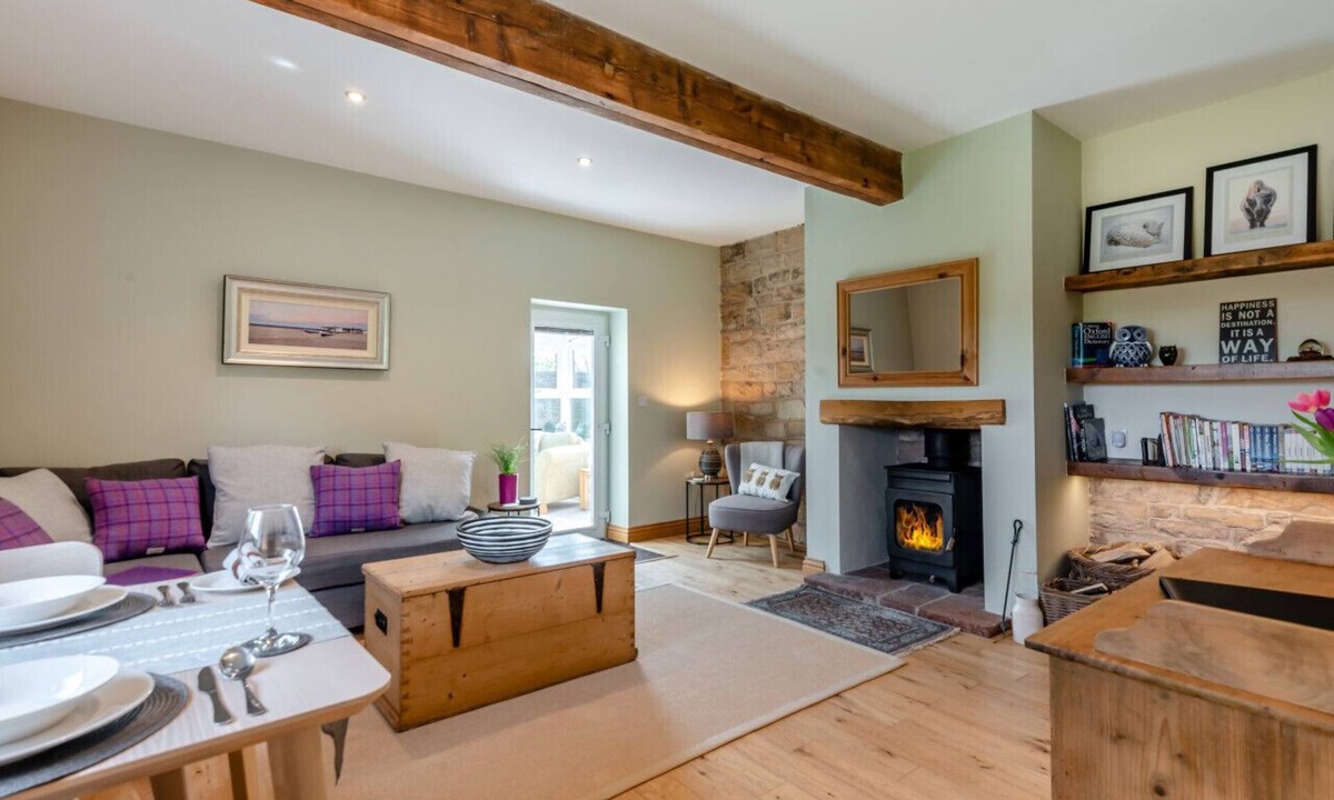 Brampton House | The Cottage - West Hall