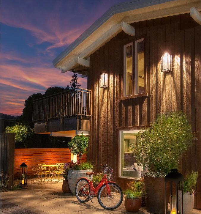 Menlo Park Hotel | The Cottages Hotel