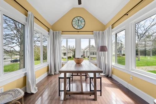 Cherry Valley House | The Cottontail - 6 Meadowview Lane