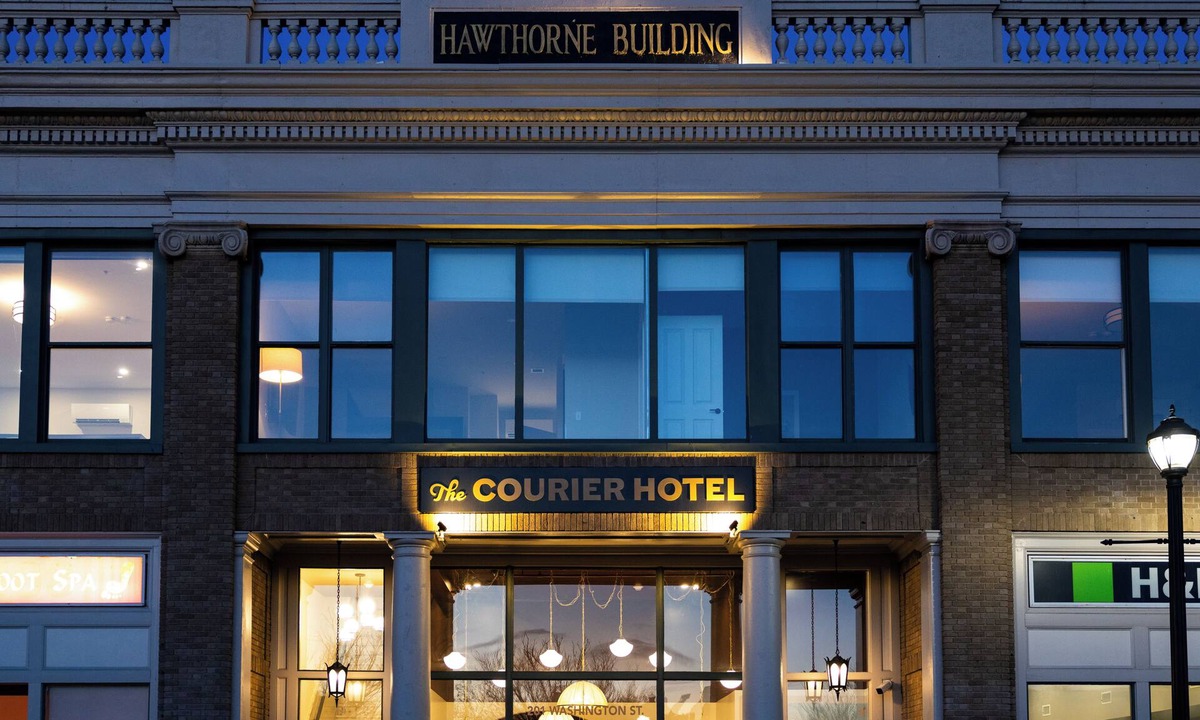 Salem Hotel | The Courier Hotel