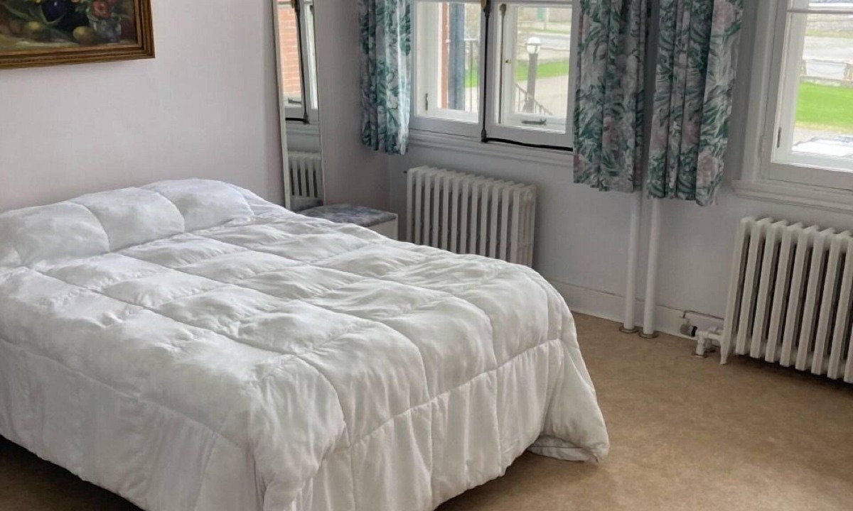 Sainte-Anne-des-Monts Hostel | The Couvent, 220 - chambre Queen + Simple