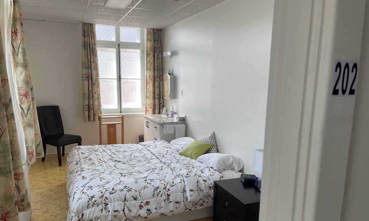 Sainte-Anne-des-Monts Hostel | The Couvent, 202 - King room