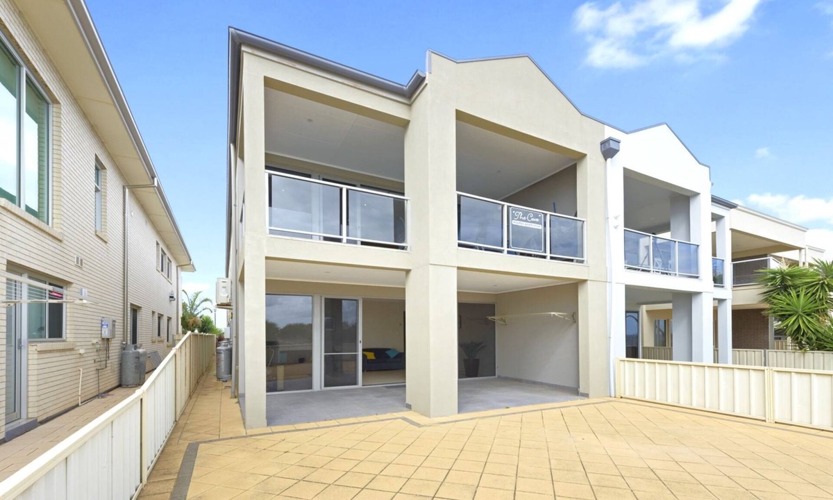 Port Hughes Hotel | The Cove, Port Hughes