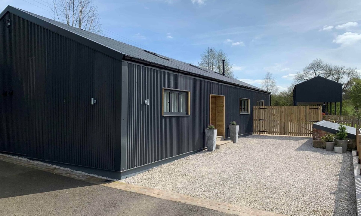 Atlow House | The Cow Shed @ Atlow Mill