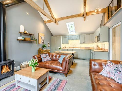 South Littleton House | The Cow Shed - Uk38575