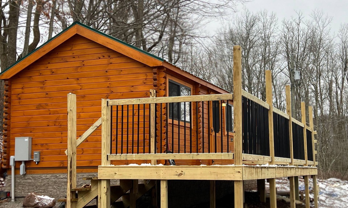 Edray Cabin | The Cozy Cabin: Mountain Escape at Snowshoe, WV - Brand New!