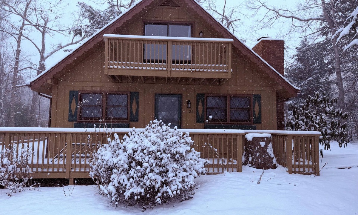 Skyland Ski Chalet | The Cozy Chalet