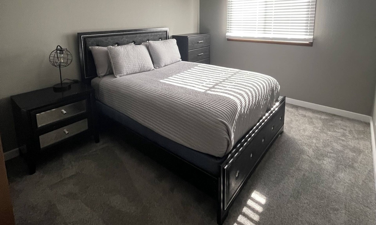 Tekamah Apartment | The Cozy Cornhusker 5
