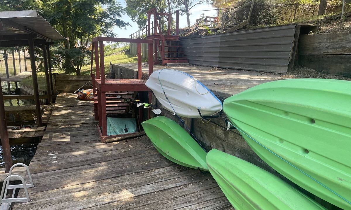 Tool House | The Cozy Cove at Cedar Creek Lake: Kayaks, Dock, Kids & Dog Friendly!