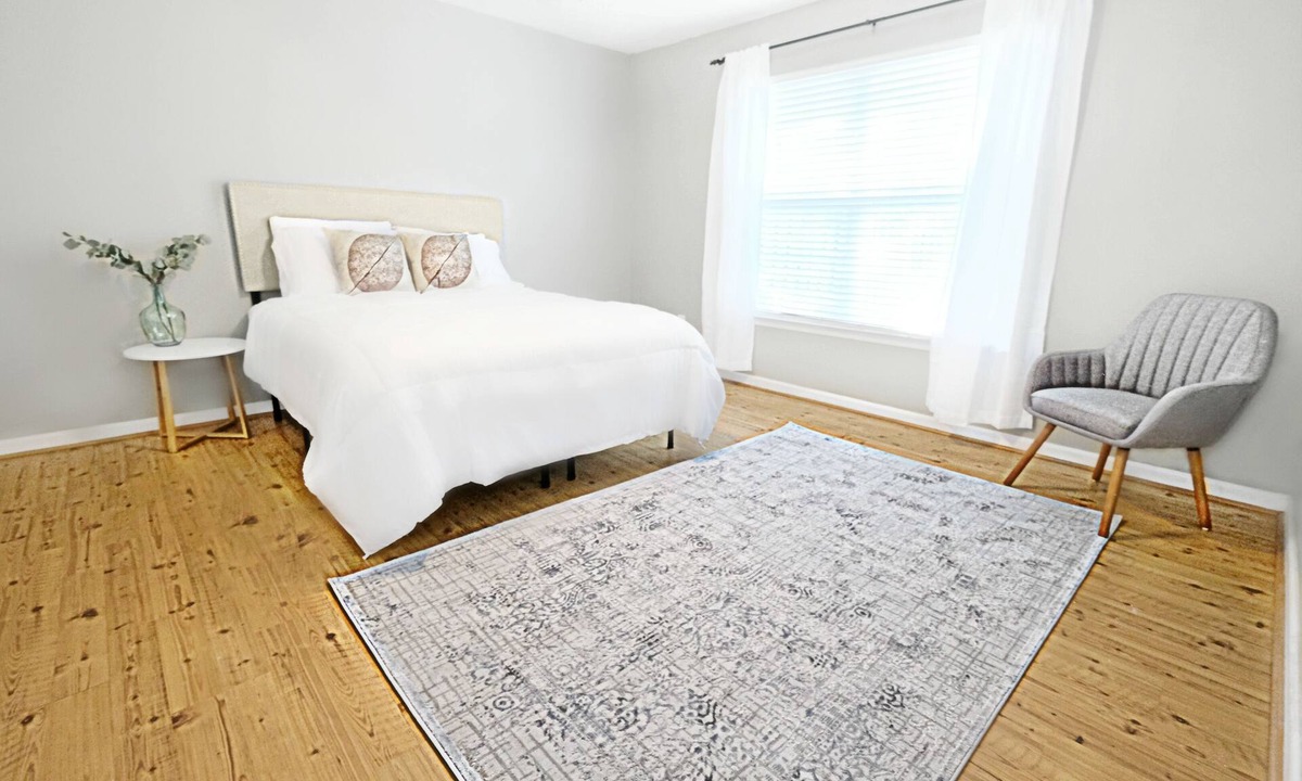 Martinez Condo | The Cozy Hearth 2 BR Condo