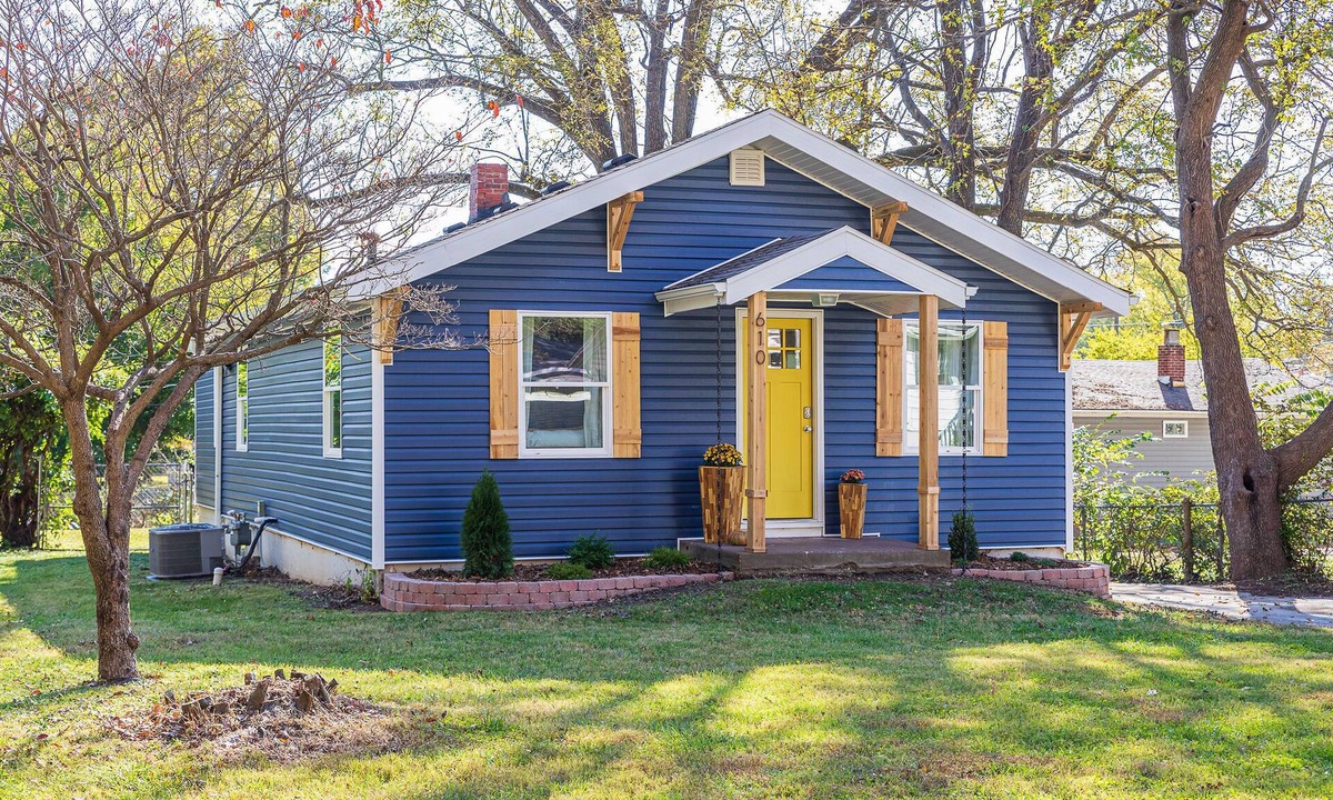 Springfield House | The Cozy Mansion!