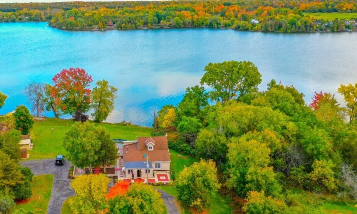 Greater Napanee Cottage | The Cozy Napanee Getaway