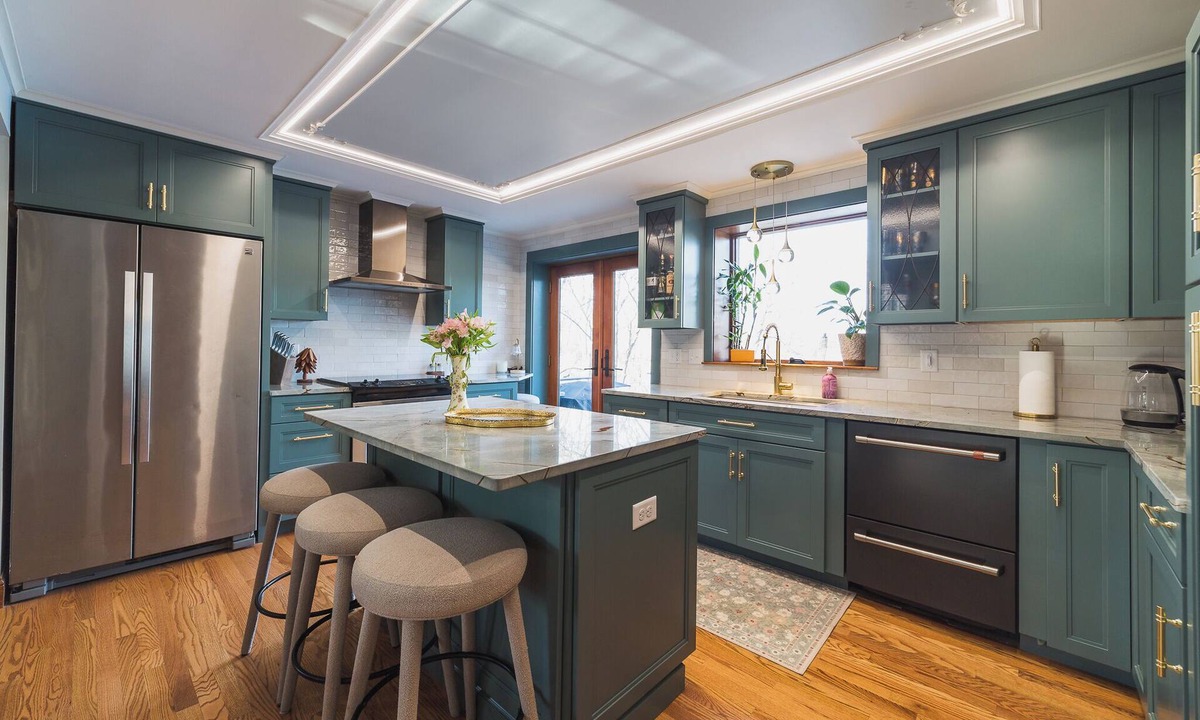 Norfolk House | The Craftsman - Handcrafted escape on Pond 2BR 2BA