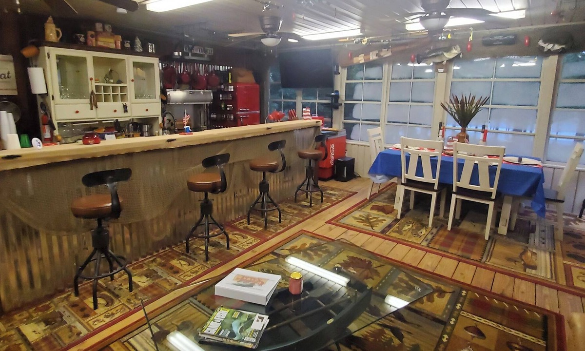 Shorterville Cabin | The Crappie Shack LLC