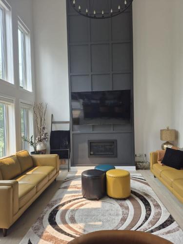 Kemptville House | The Creek Home