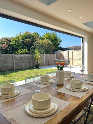 Lancing Villa | The Crescent Villa Lancing