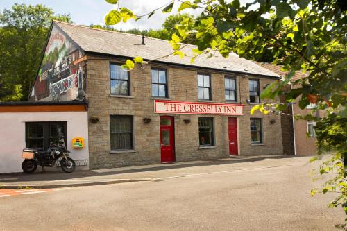 Mountain Ash Hotel | The Cresselly Inn