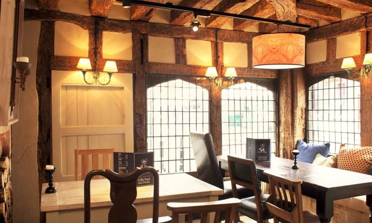 Saffron Walden Hotel | The Cross Keys