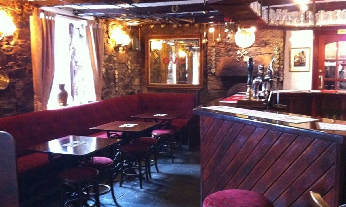 New Galloway Hotel | The Cross Keys Hotel