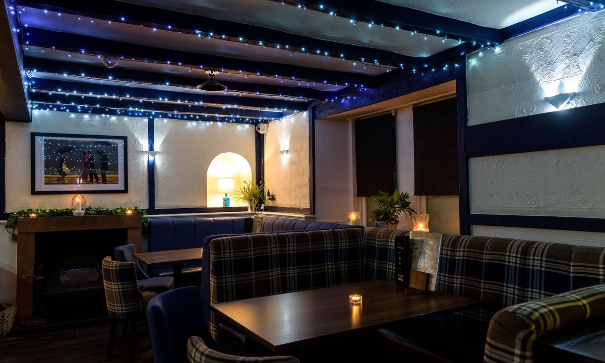 Newton Stewart Hotel | The Crown Hotel