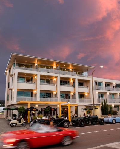Ahuriri Hotel | The Crown Hotel