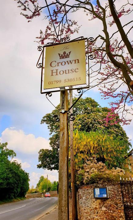 Saffron Walden Bed & Breakfast | The Crown House Inn