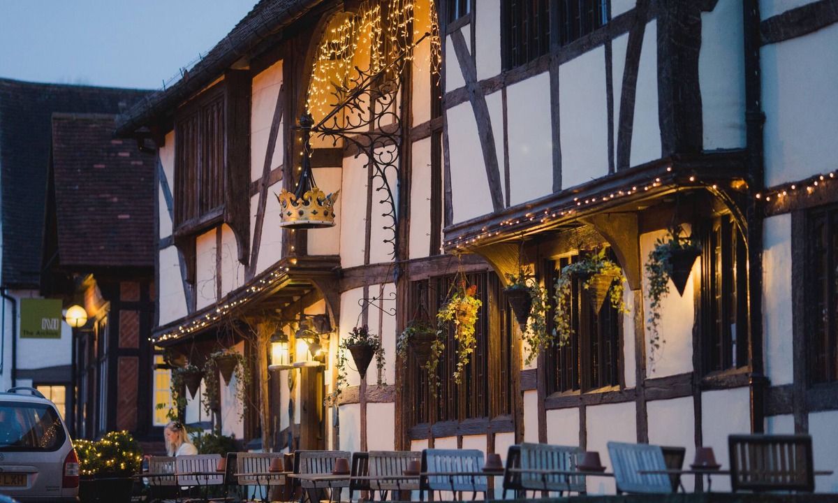 Chiddingfold Hotel | The Crown Inn