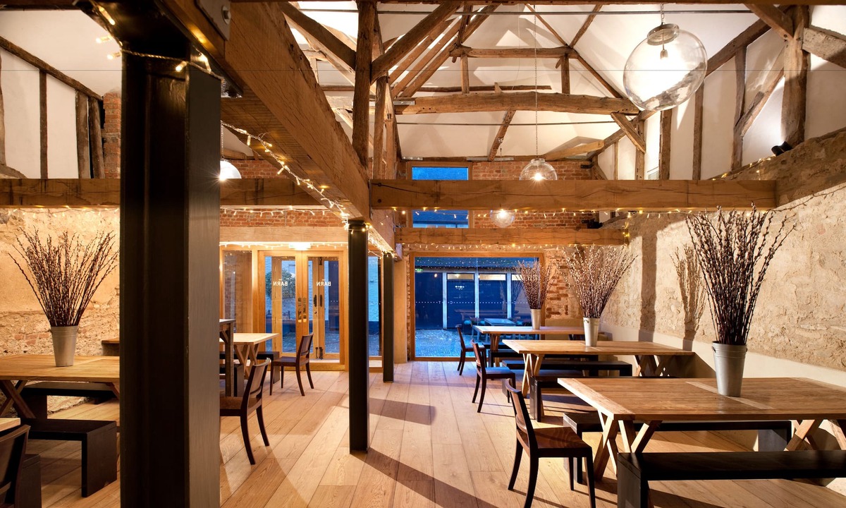 Abingdon Hotel | The Crown & Thistle