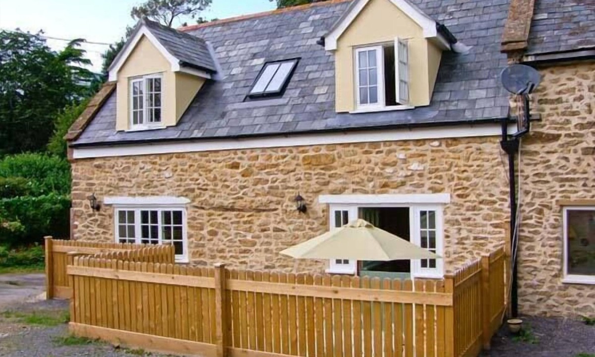 Haselbury Plucknett Cottage | The Cygnet