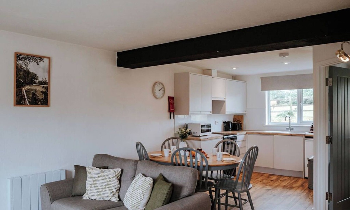 St Margaret's at Cliffe Cottage | The Dairy - 3 Bedroom