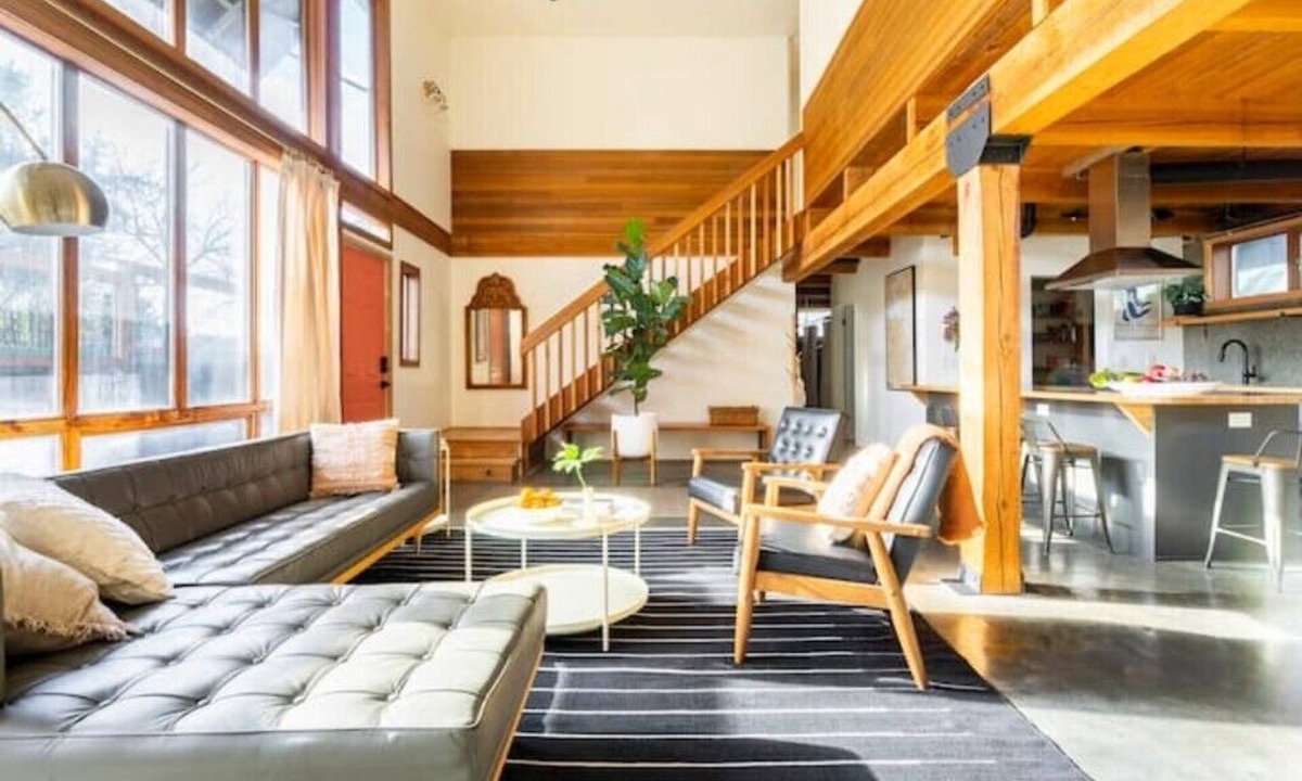 Atlantic House | The Dearborn Loft Housen