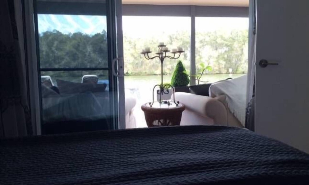 Chittaway Point House | "The Deck" - Central Coast