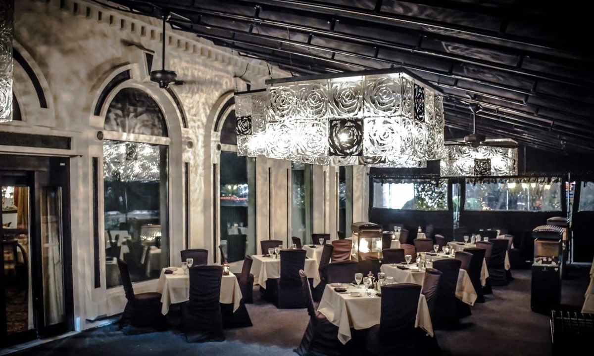 Bowmansville Hotel | The Delavan Hotel & Spa