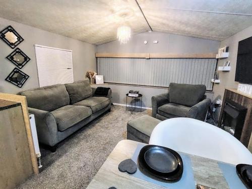 Leysdown-on-Sea Ski Chalet | The Delta Radiant