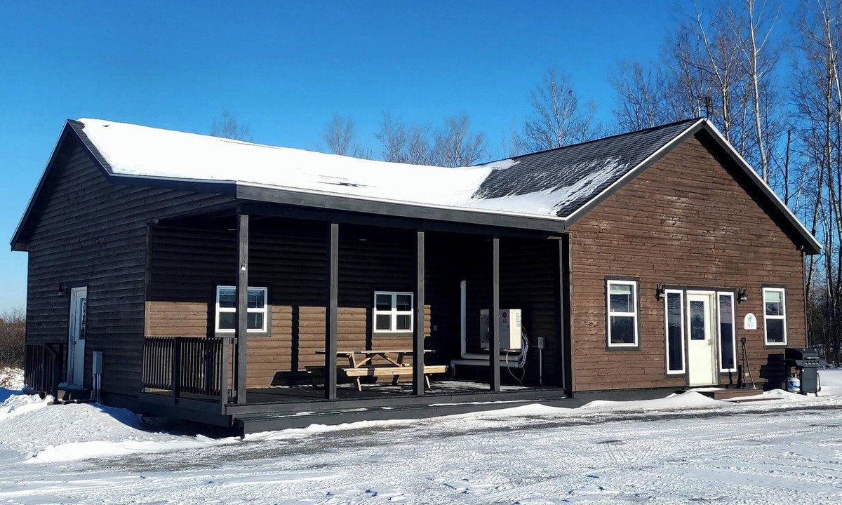Caribou Cabin | The Den Cabin