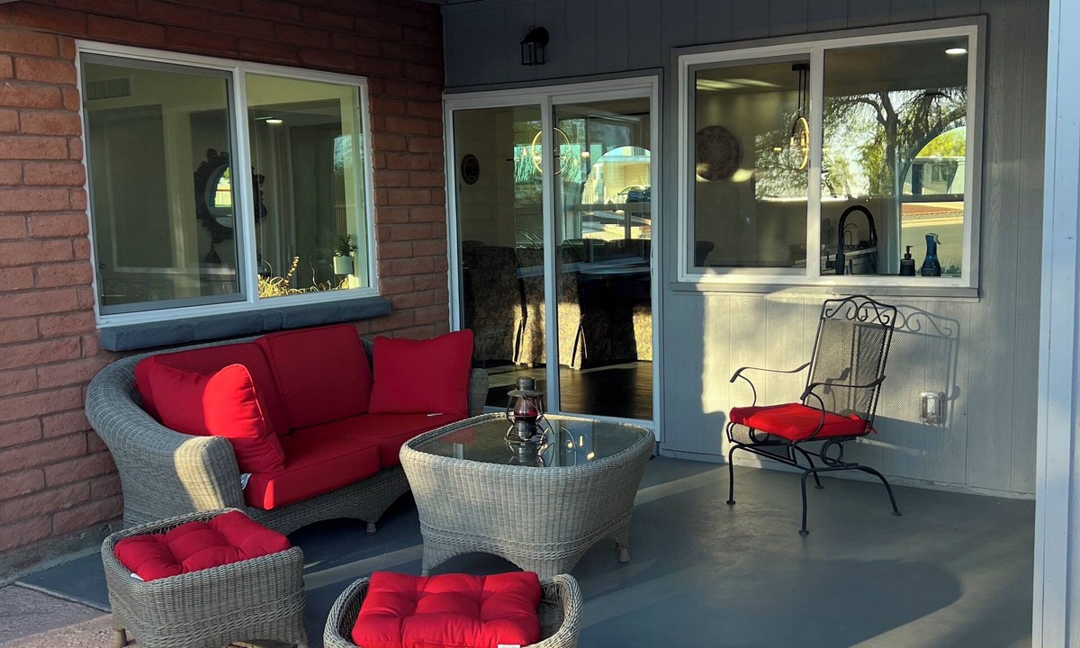South Harrison House | The Desert Nest