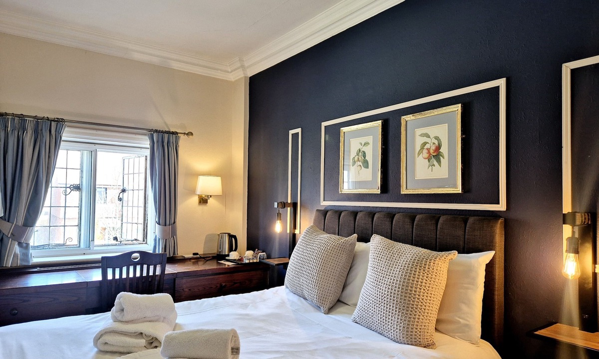 Hindhead Hotel | The Devil's Punchbowl Hotel