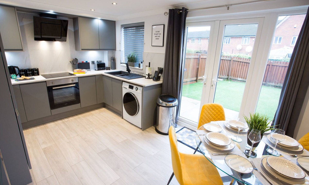 Broadheath House | The Devoke. Stylish 3 bed boutique property.