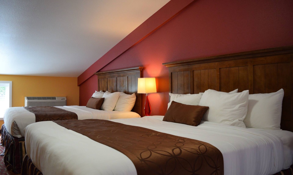 Forks Hotel | The Dew Drop Inn Motel