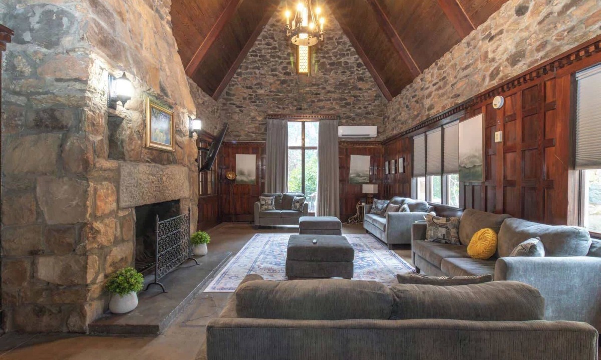 Columbus House | The Dinglewood Castle | One-of-a-Kind Stay!