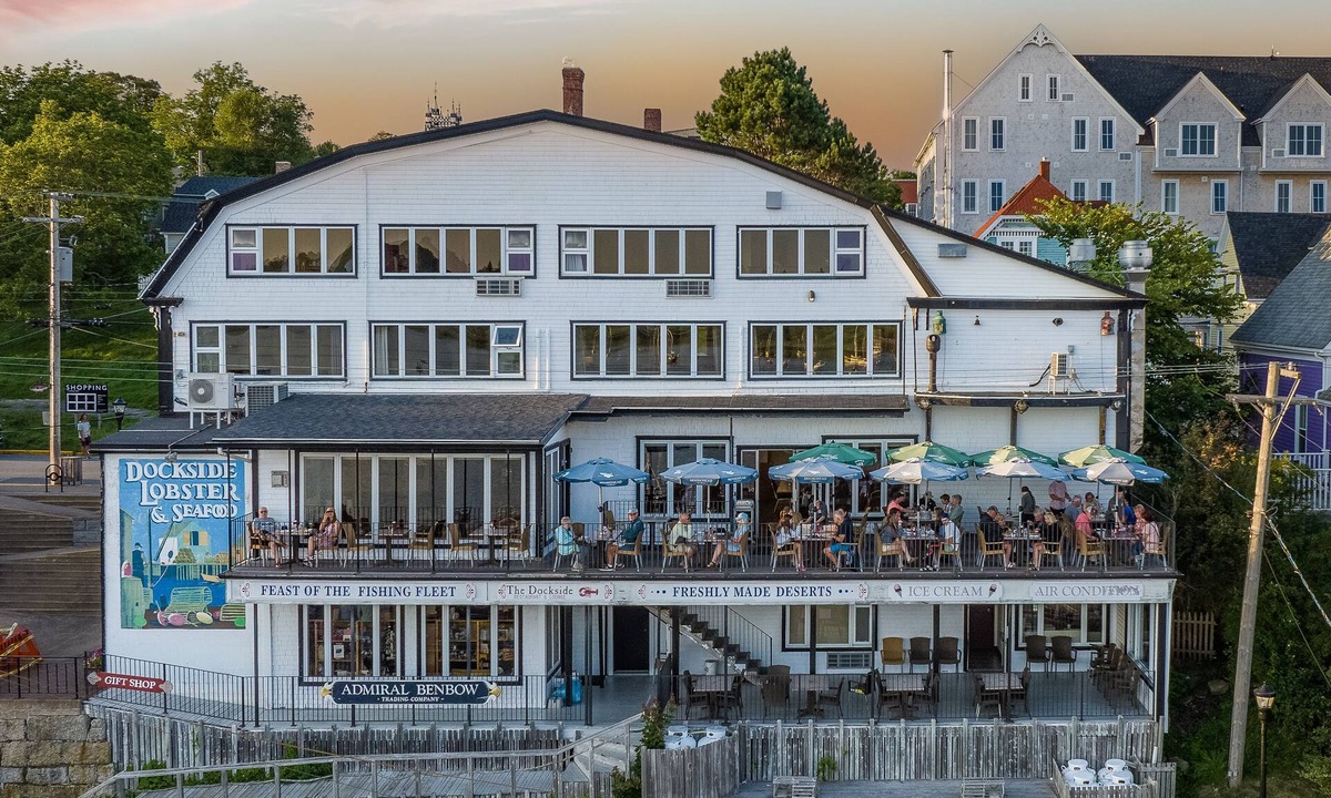 Lunenburg Hotel | The Dockside Inn & Restaurant