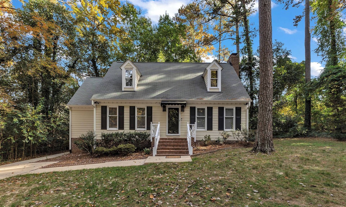 Northwest Raleigh House | The Dogwood Cottage