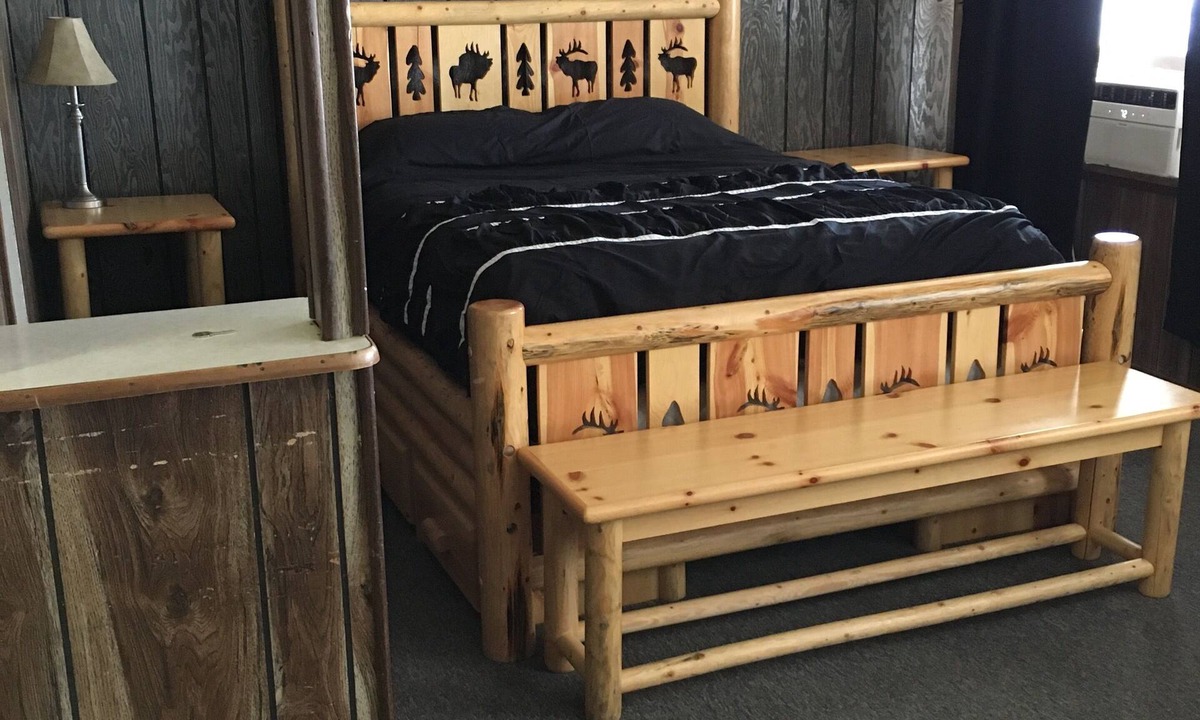 Frontier Apartment | The Downtown Motel