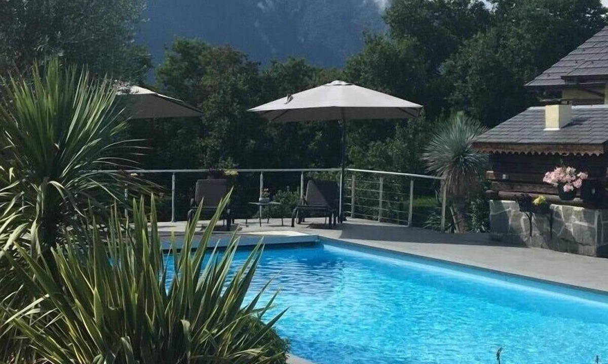 Viviers-du-Lac House | THE DREAM, BETWEEN LAKE AND MOUNTAIN