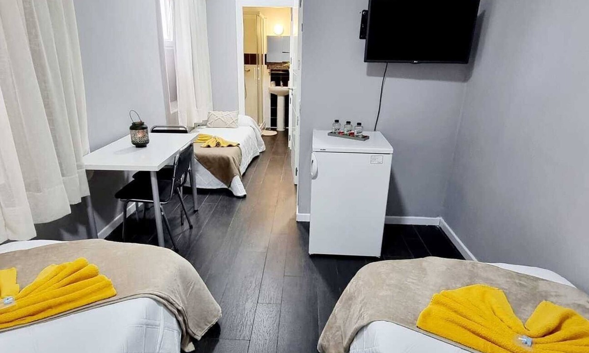 Alcala de Henares Apartment | THE DREAM OF QUIXOTE. Hab.Triple