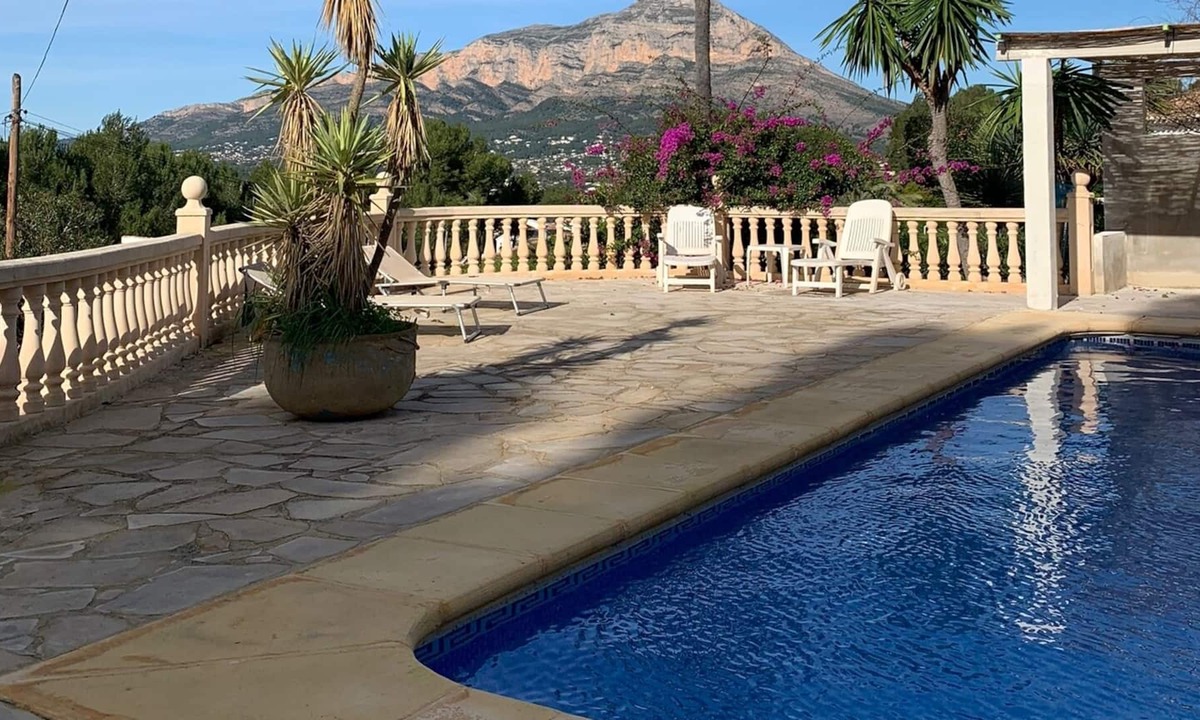 El Rafalet Ski Chalet | The Dream of Jávea