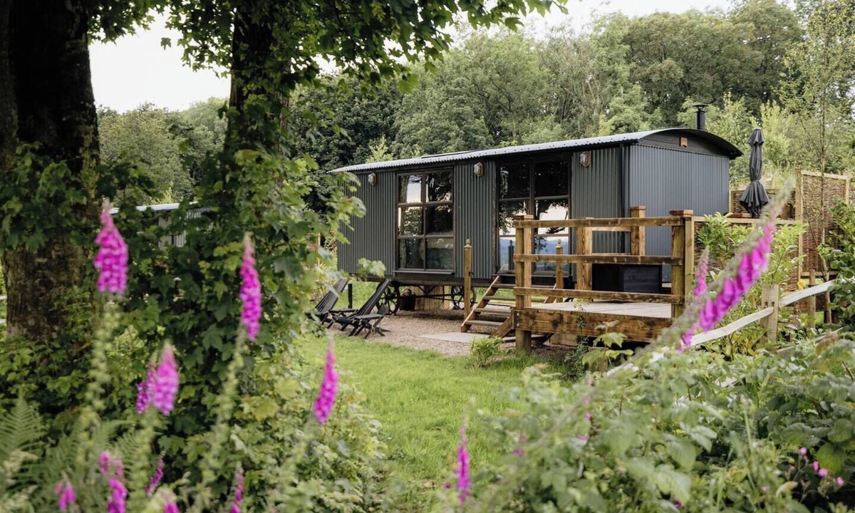Lupton House | The Drey, a Stunning Cumbrian Shepherd’s Hut