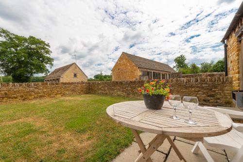 Bourton House | The Drey - Ash Farm Cotswolds