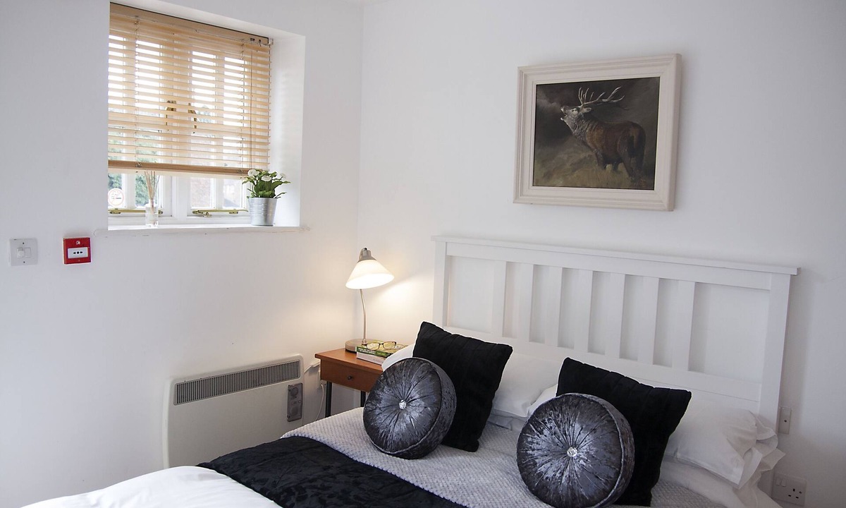 Heath and Reach Hotel | The Dukes