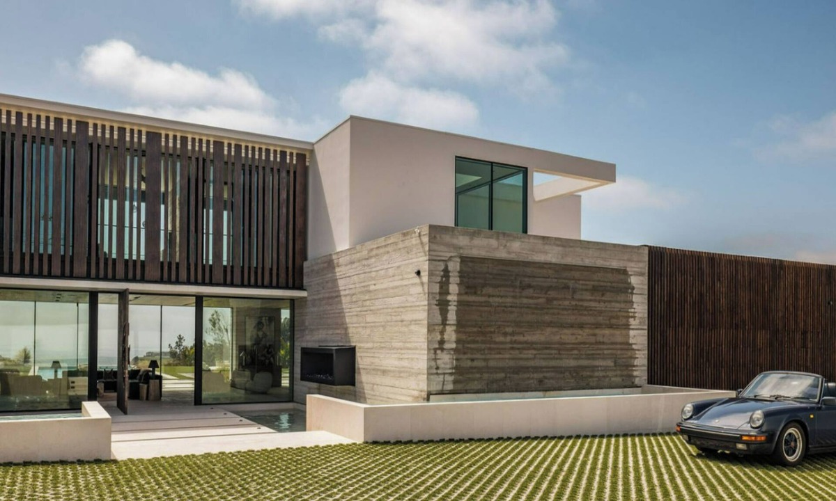 Central Malibu Villa | The Dume Legacy - The Dume Modern Malibu Estate